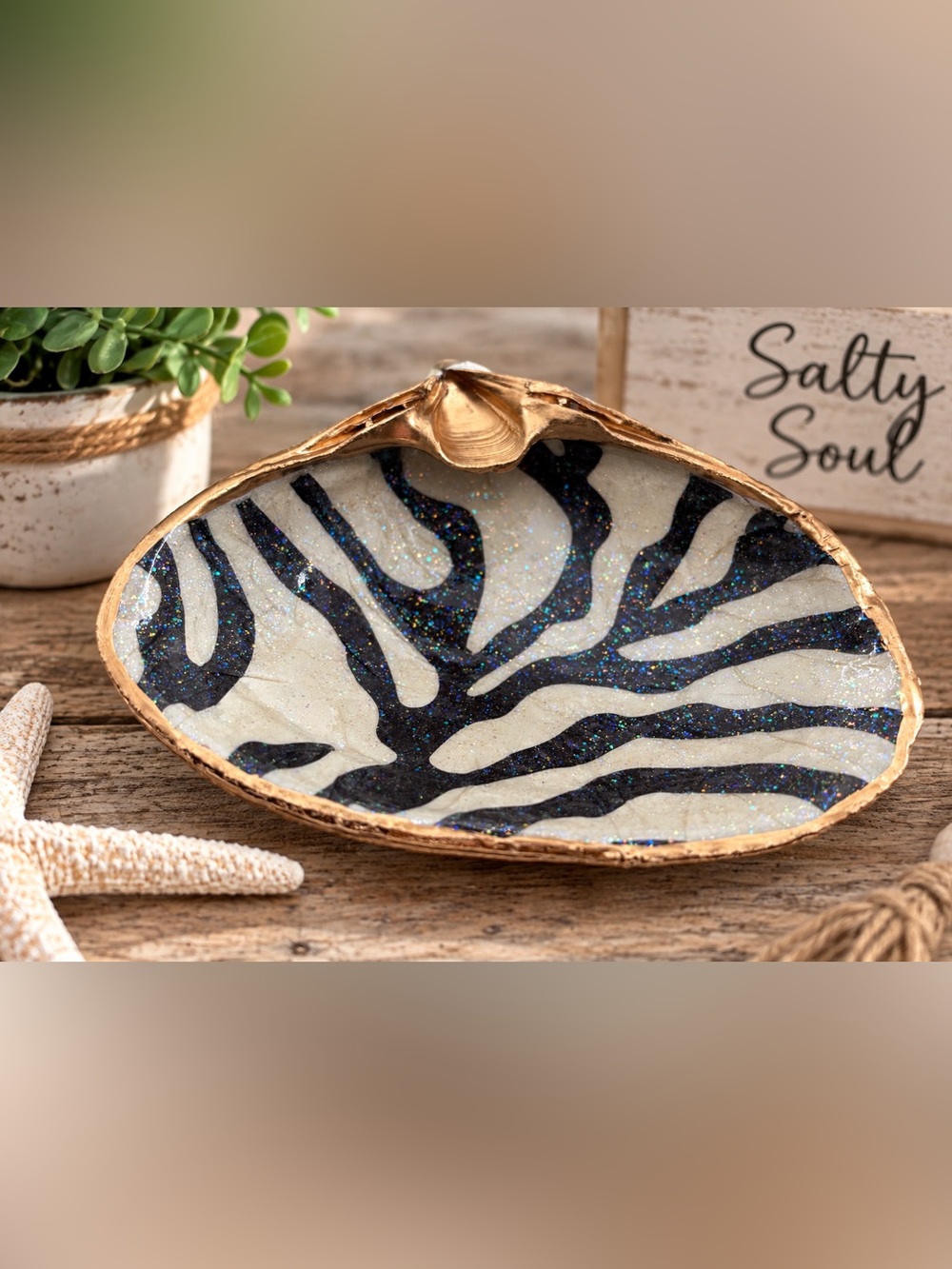 Decorative Gold Shell Tray with Black and White Glitter Coral Pattern